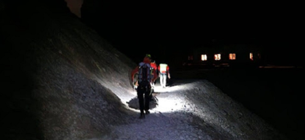 Alpinista bloccato a oltre 2.800 metri con forti mal di testa e mal di stomaco